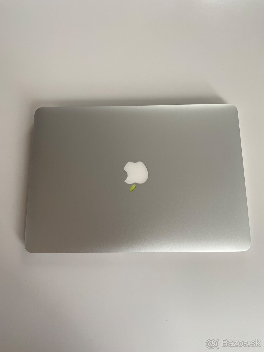 Apple Macbook Air 13”