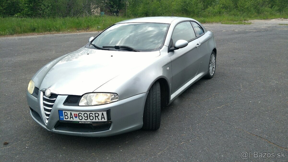 ALFA ROMEO GT 2.0 JTS, benzín, 121 kW, 213.000 km.