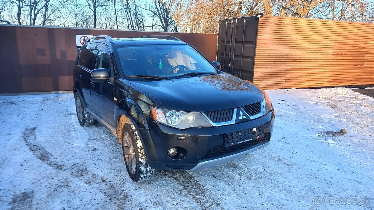 Mitsubishi Outlander II 2,4i Mivec, 125kw, aut., r.v.2009