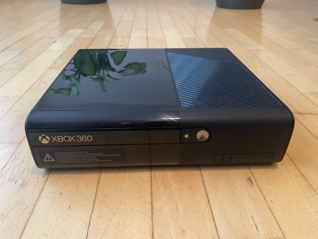 Xbox 360 E