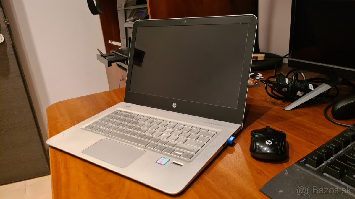 HP Envy 7265NGW core i5 6200U 8GB RAM 256GB SSD