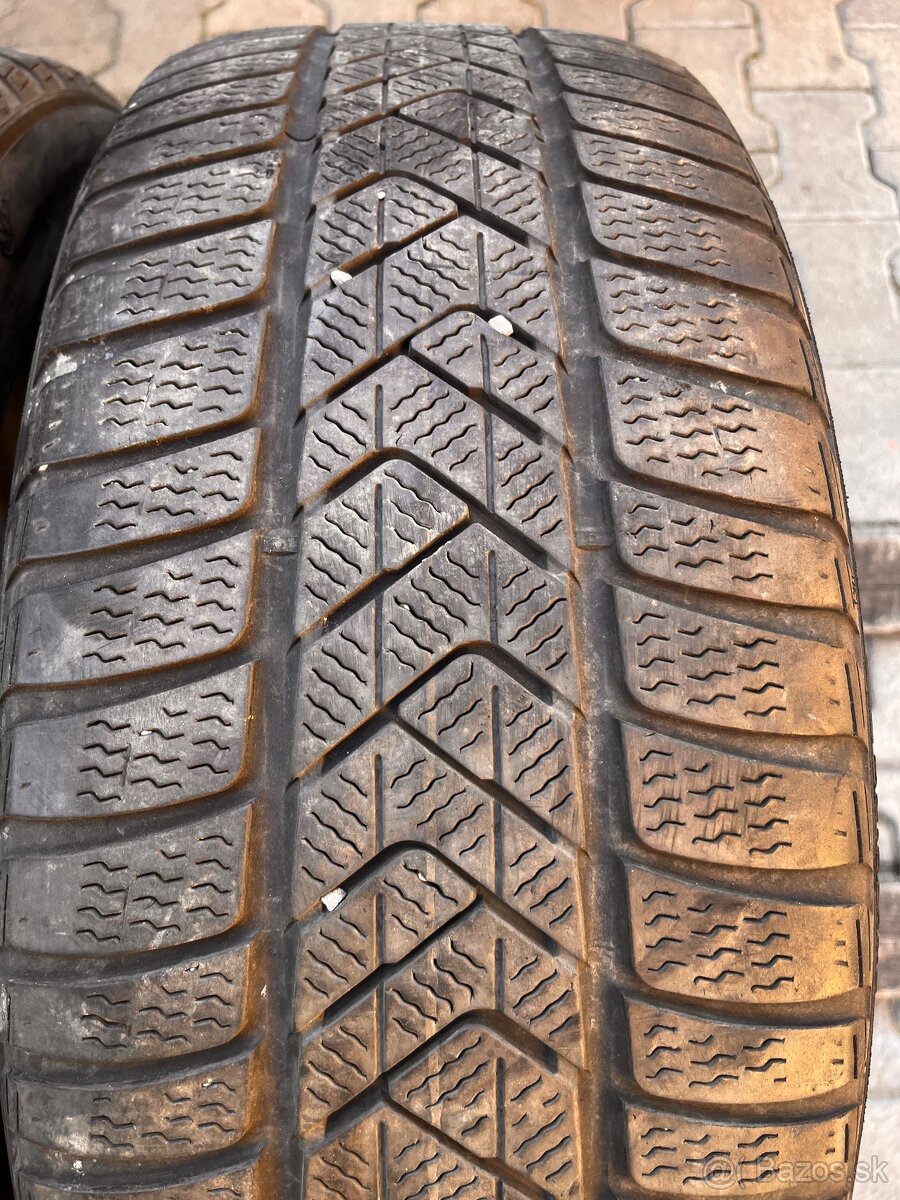 245/45R20 Pirelli zimne