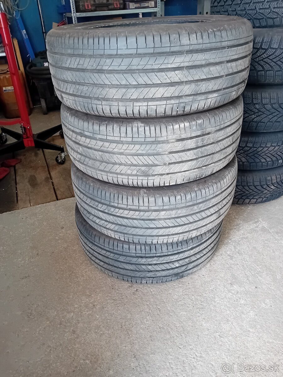 245/45 r20