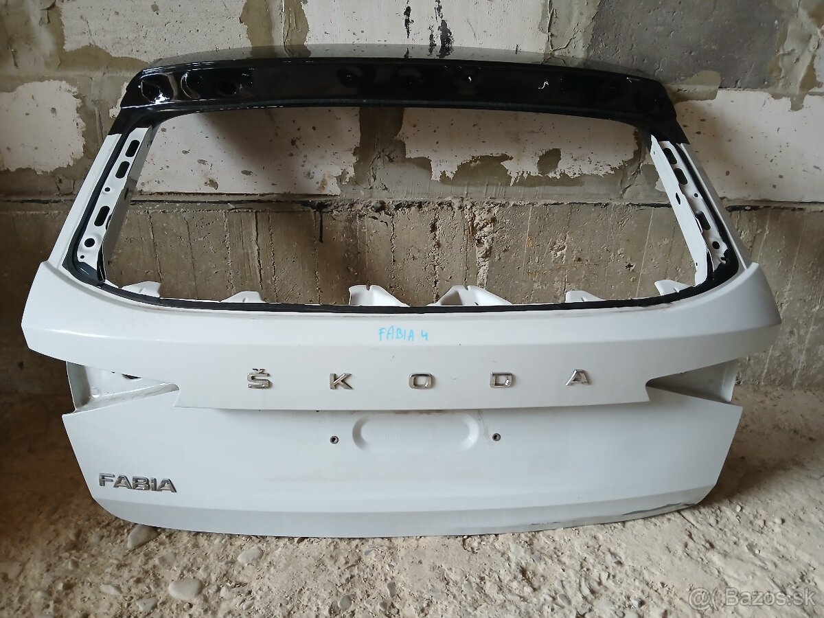 Škoda Fabia 4 zadna kapota 6VE827159