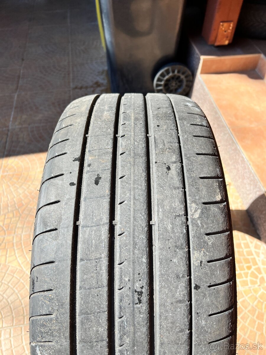 Goodyear Eagle F1 Supersport 235/35 R19