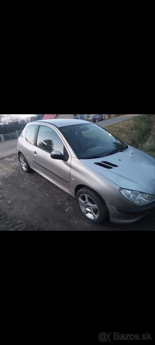 Peugeot 206 1.1 benzin