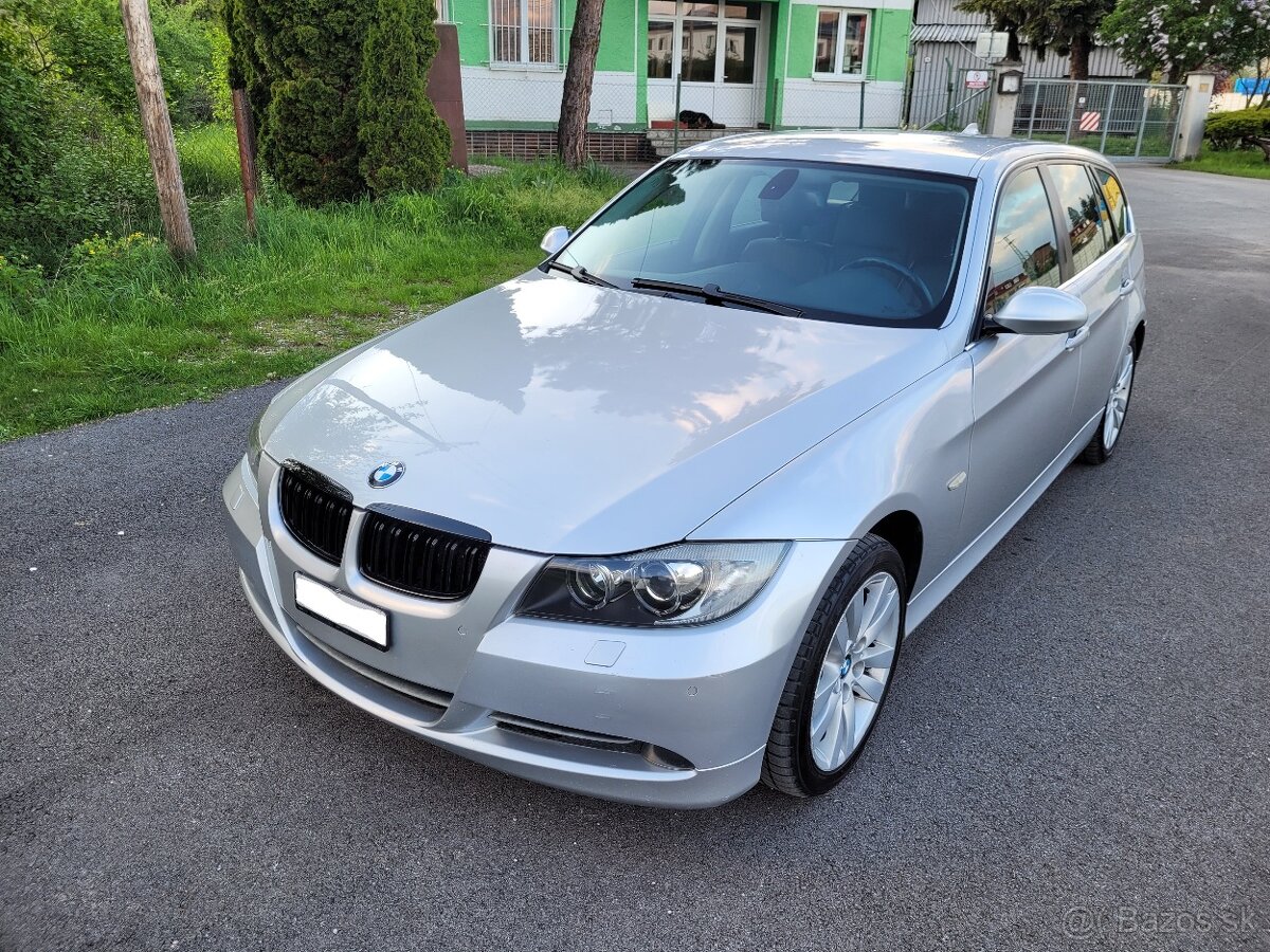 BMW 330xi Manuál