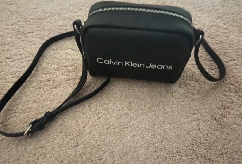 Predam Calvin Klein kabelka