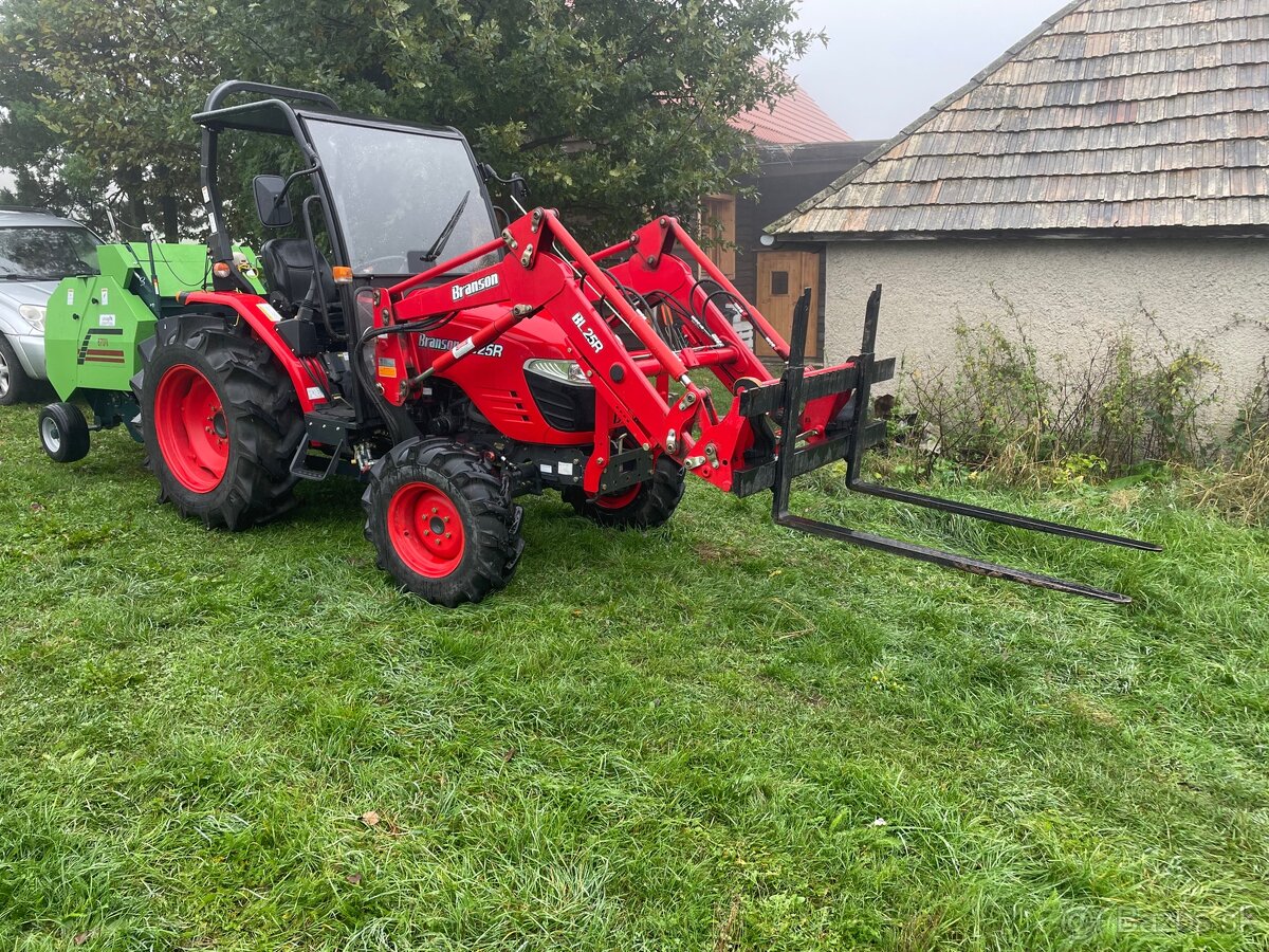 Traktor Branson 5025R (full príslušenstvo)