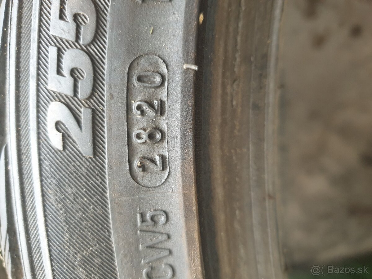 1 ks zimné pneumatiky Kumho 255/35 R18 94v