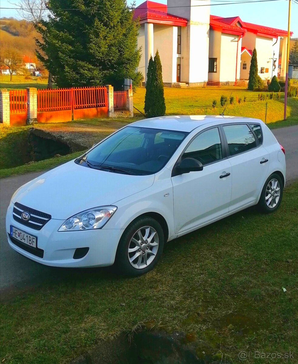 Predám kia ceed 1.4 16v 2009