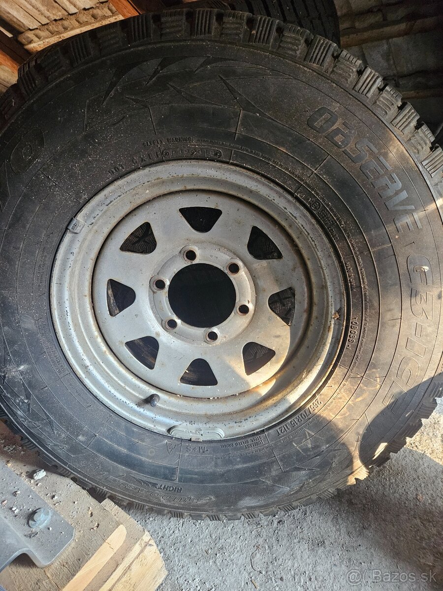 Mitsubishi pajero 265/70R15