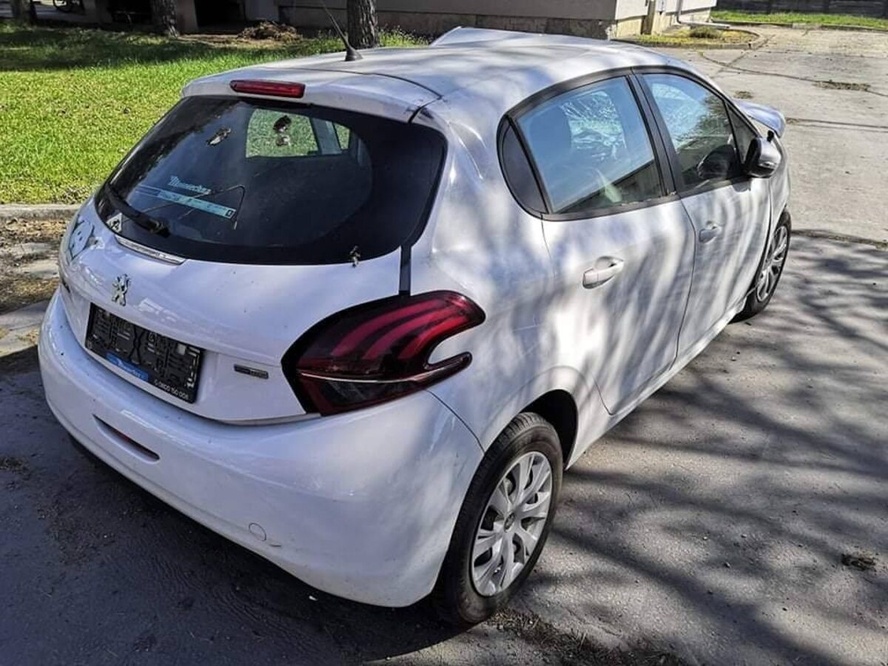 Rozpredám Peugeot 208 benzín diesel