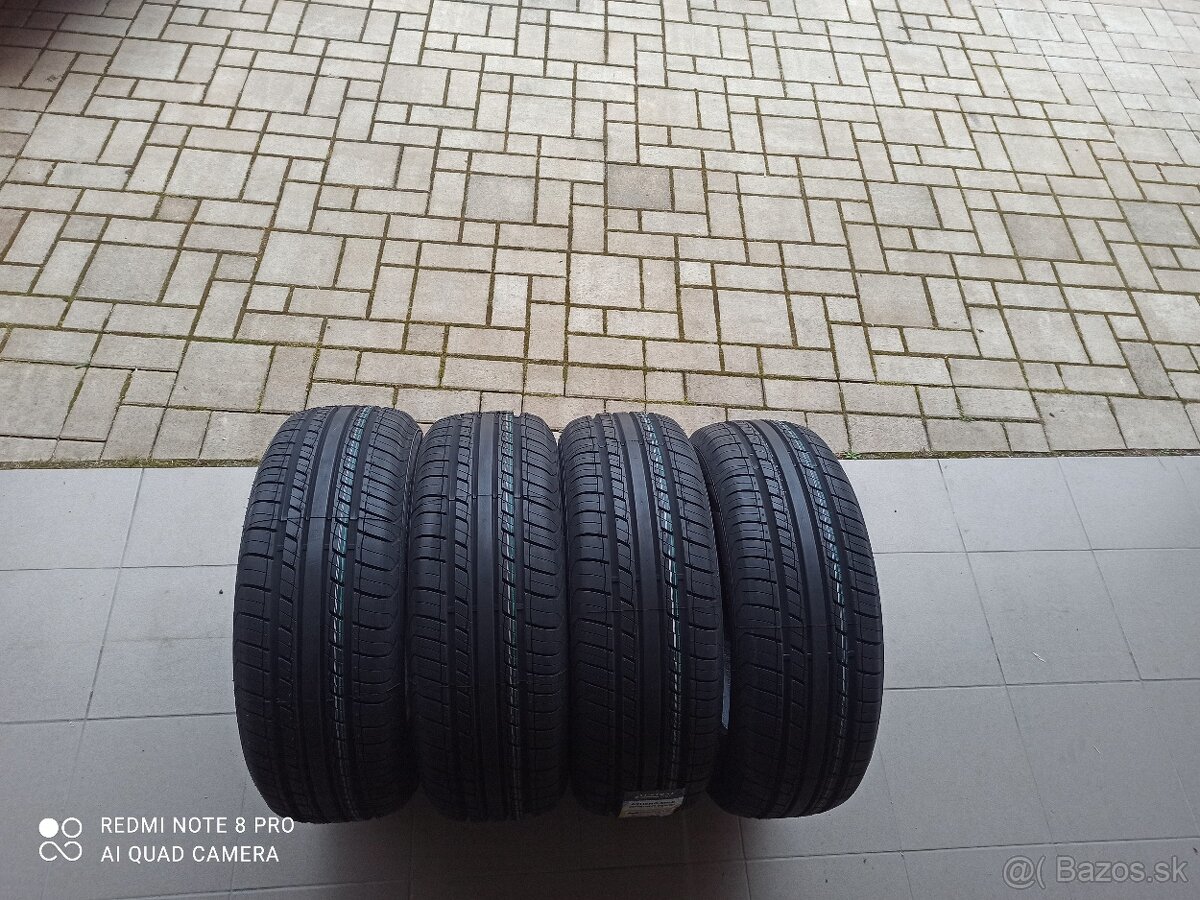 letne pneu 215/60 R16