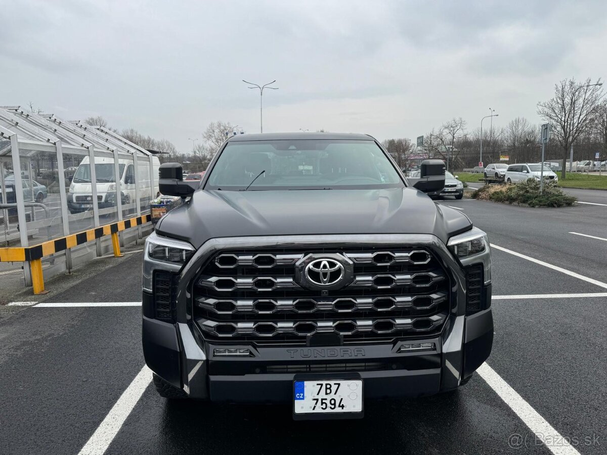 Toyota Tundra Limited edition Crew Max