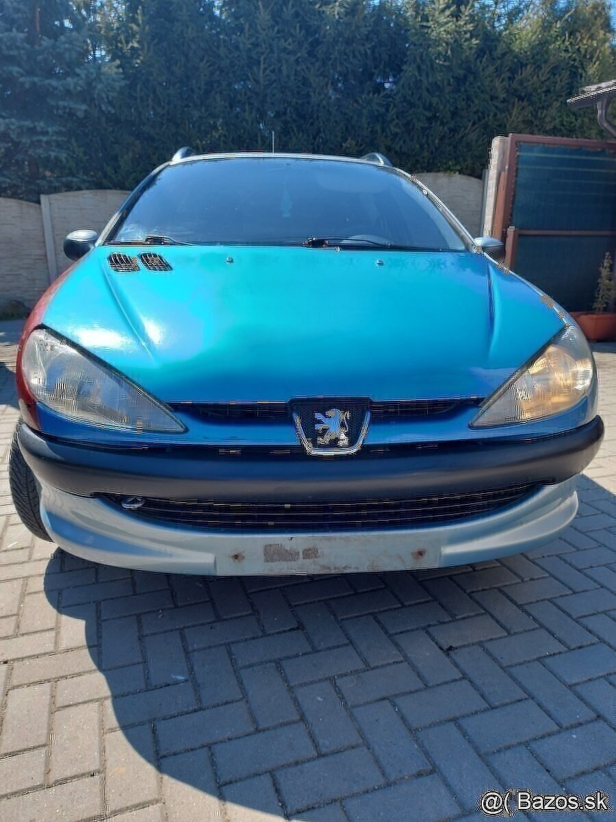 Predám diely na Peugeot 206 SW 1.4 55kw kód KFW rok 2003