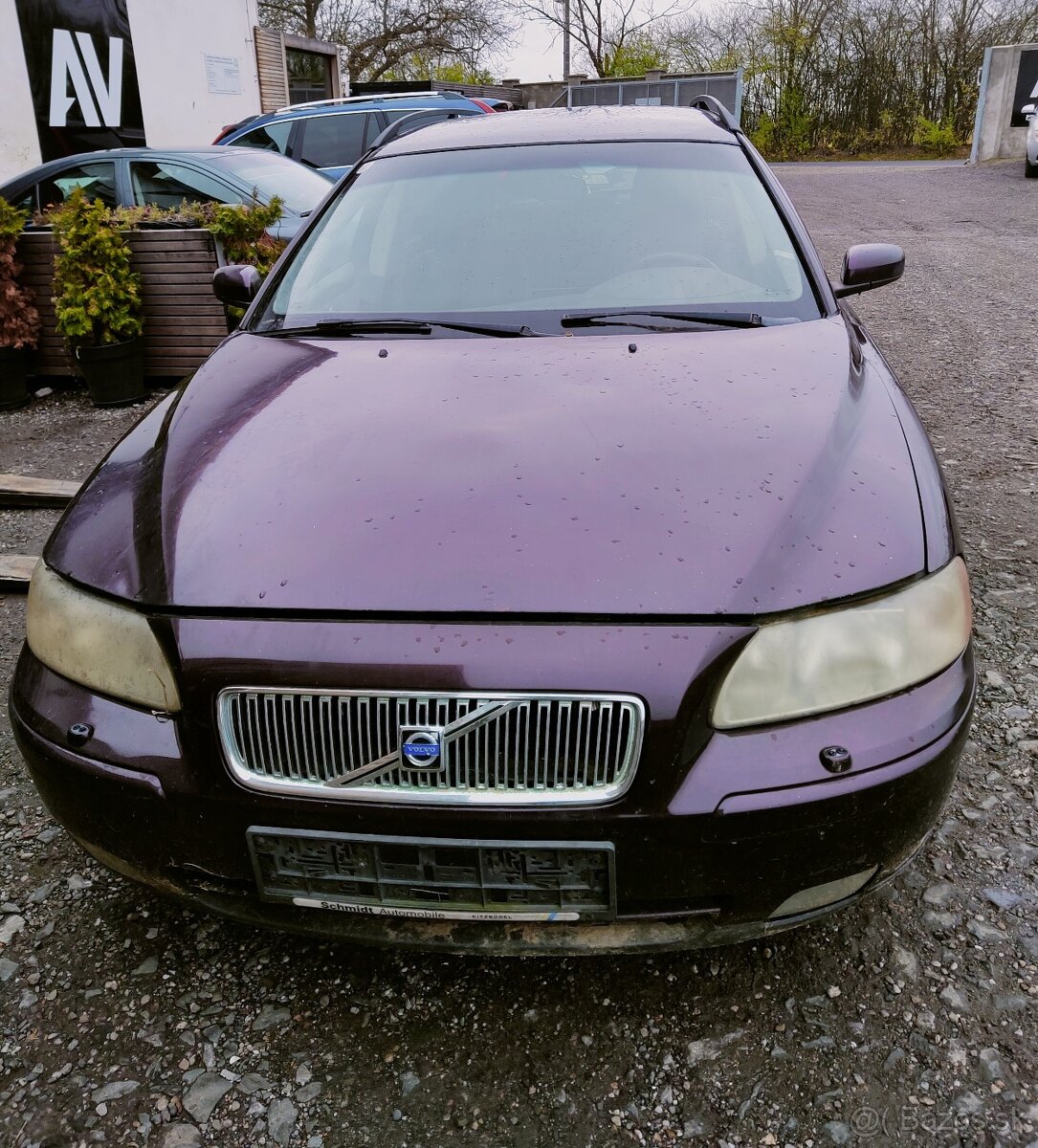 Volvo V70II facelift D5 136kw - Náhradní díly