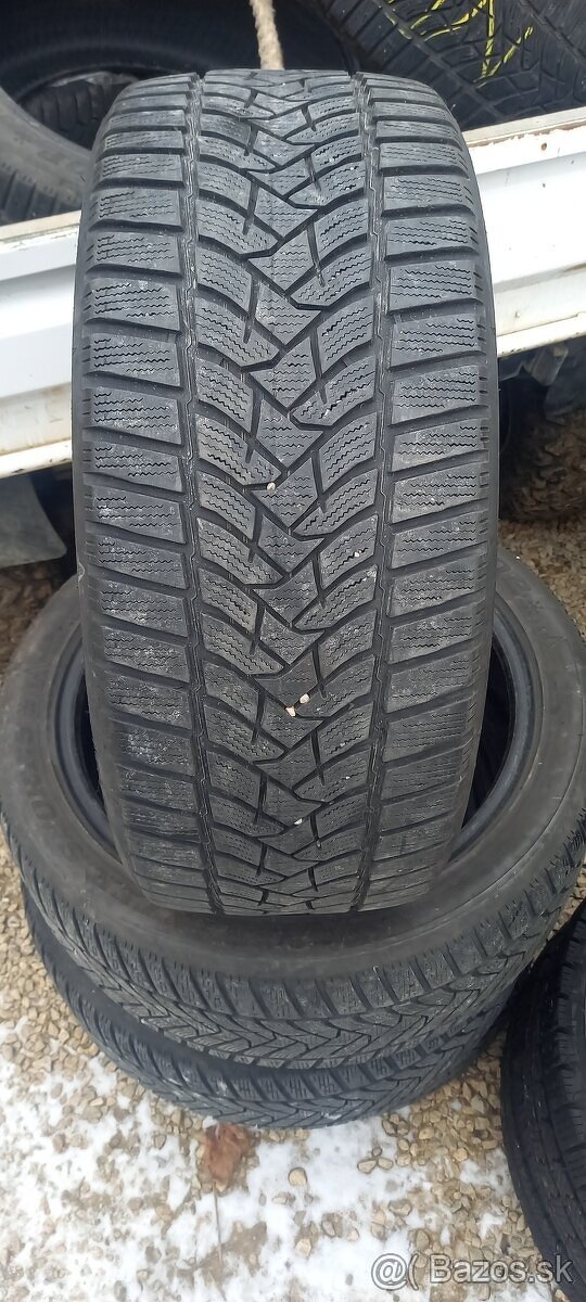 Predám zimné pneu Dunlop 235/45/18