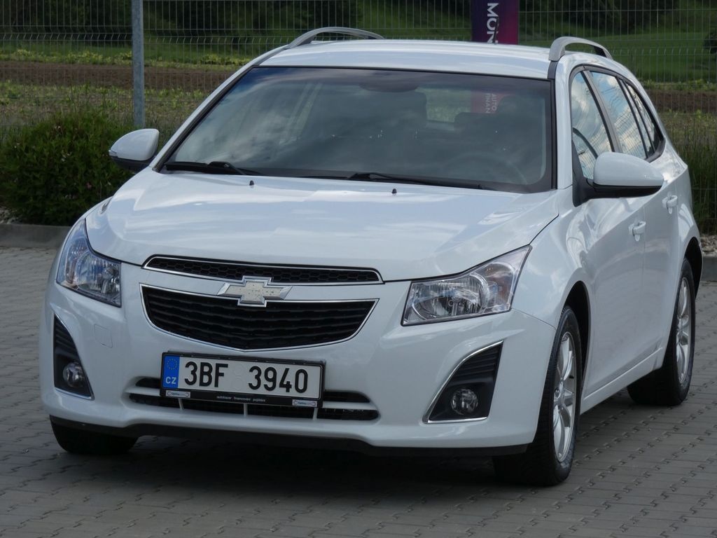 Chevrolet Cruze 1.7 CDTI 96kW combi Cebia