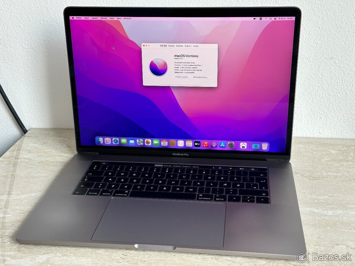 Apple MacBook Pro (Retina, 15", 2016) 1TB, i7