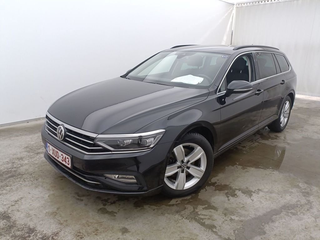 VW Passat B8 G3 1.5tsi/ Manuál/ Matrix