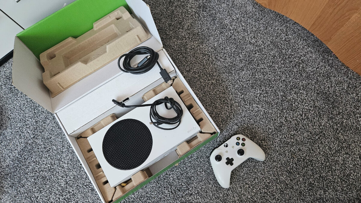 Xbox Series S - 512GB , zachovalý, aj vymením