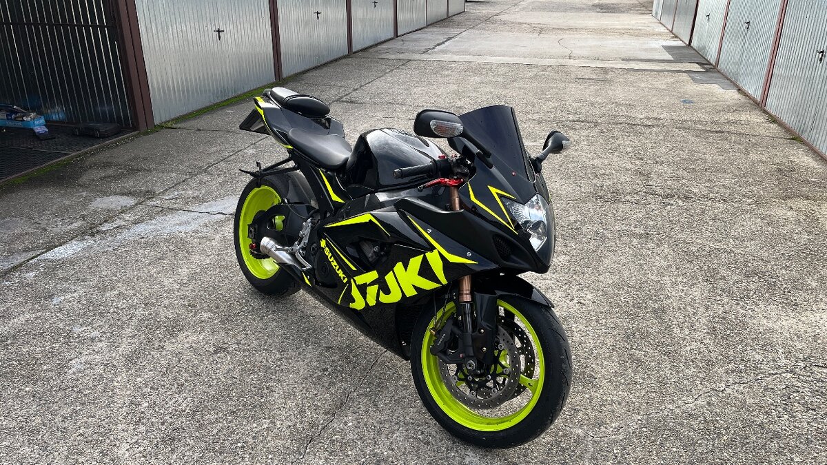 Suzuki GSXR 1000 k6