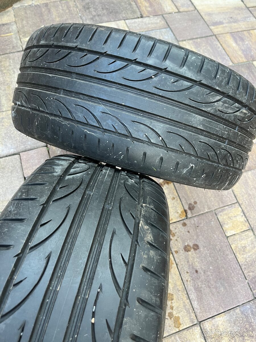 215/40 R 17 hankook