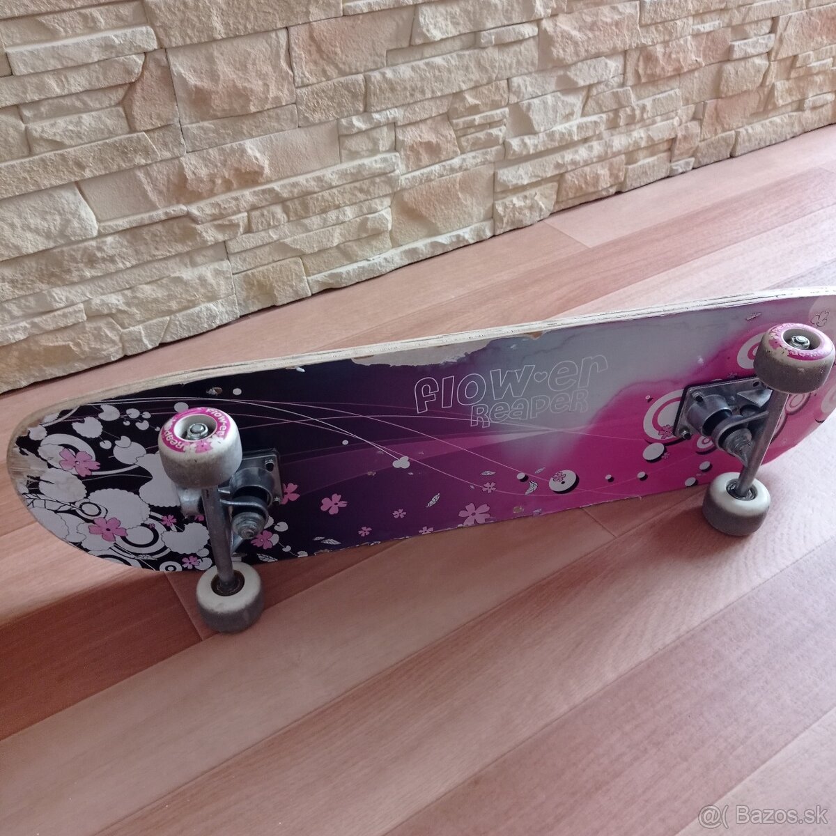 Skateboard