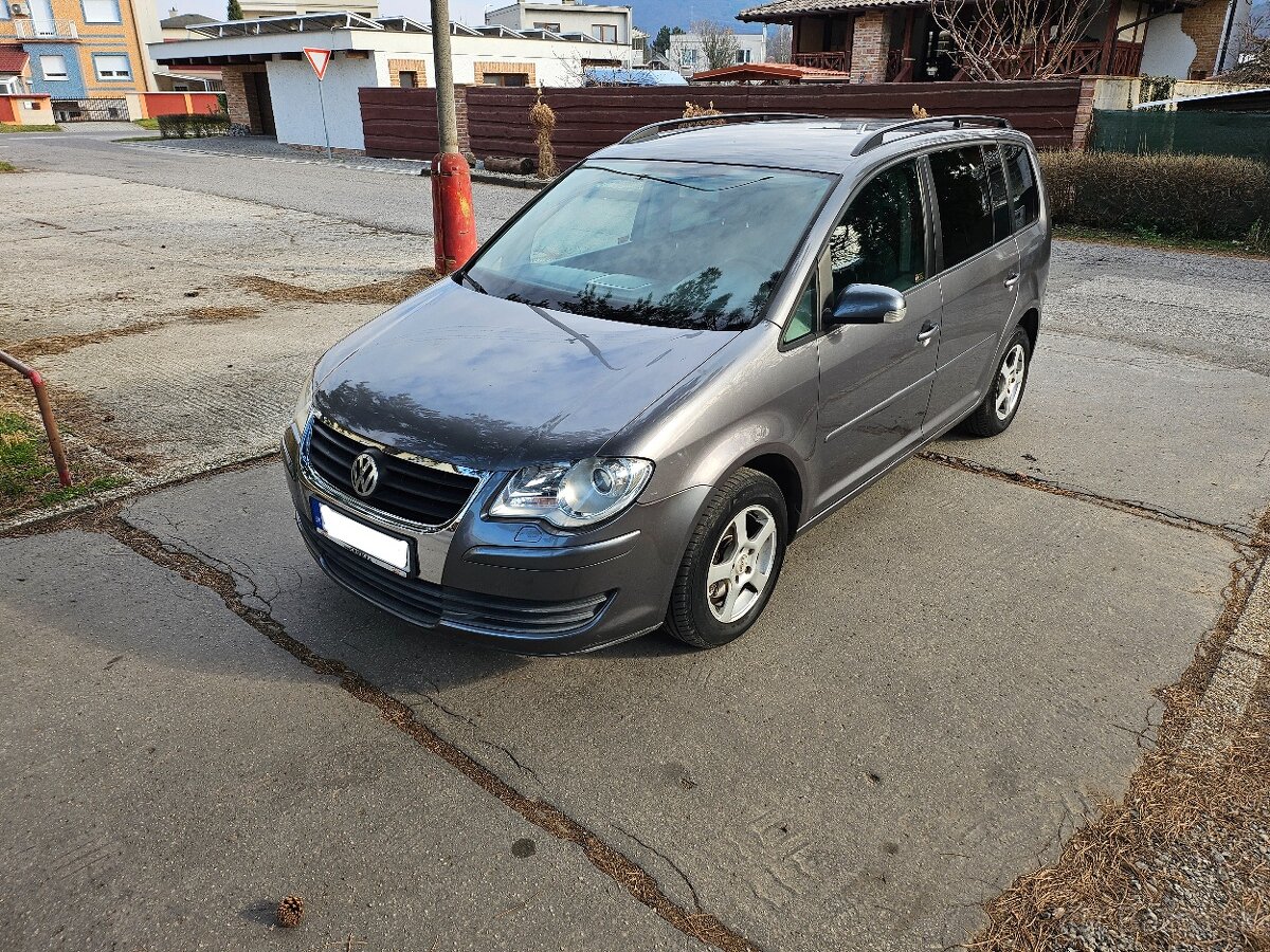 Volkswagen Touran 1.9 TDI 7-miestné