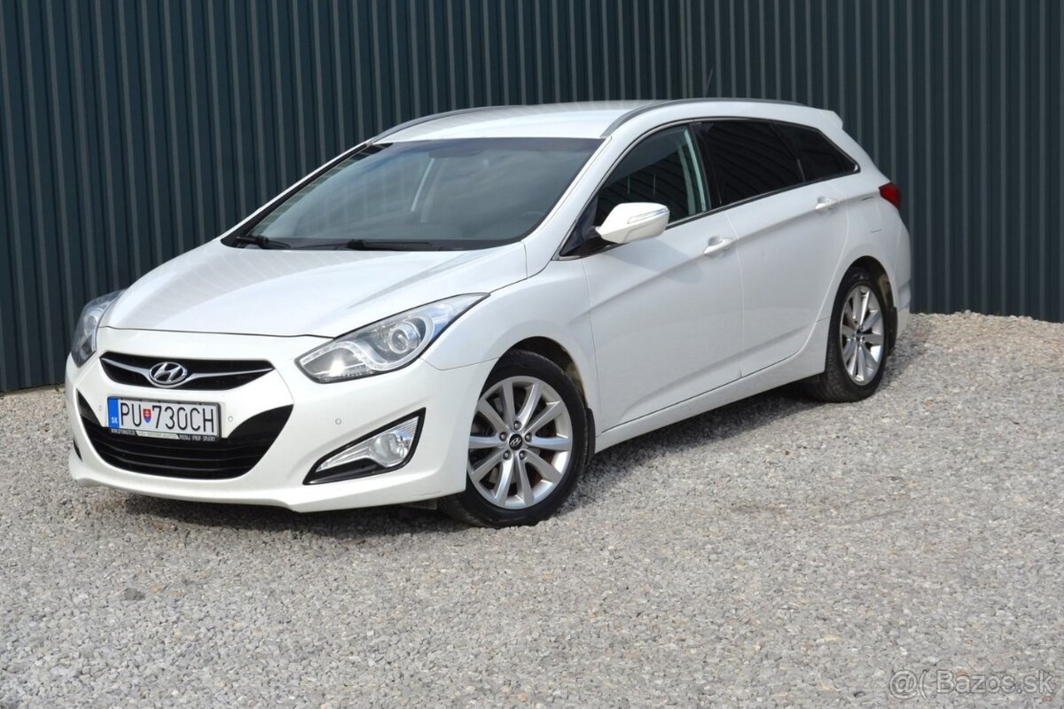 Hyundai i40 CW 1.7 CRDi, SR voz, automat