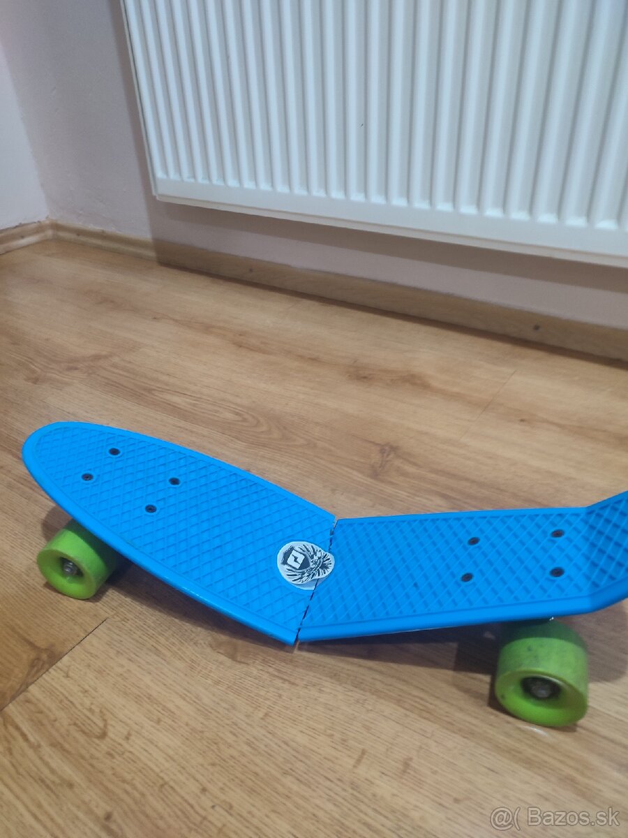 Zlomený pennyboard