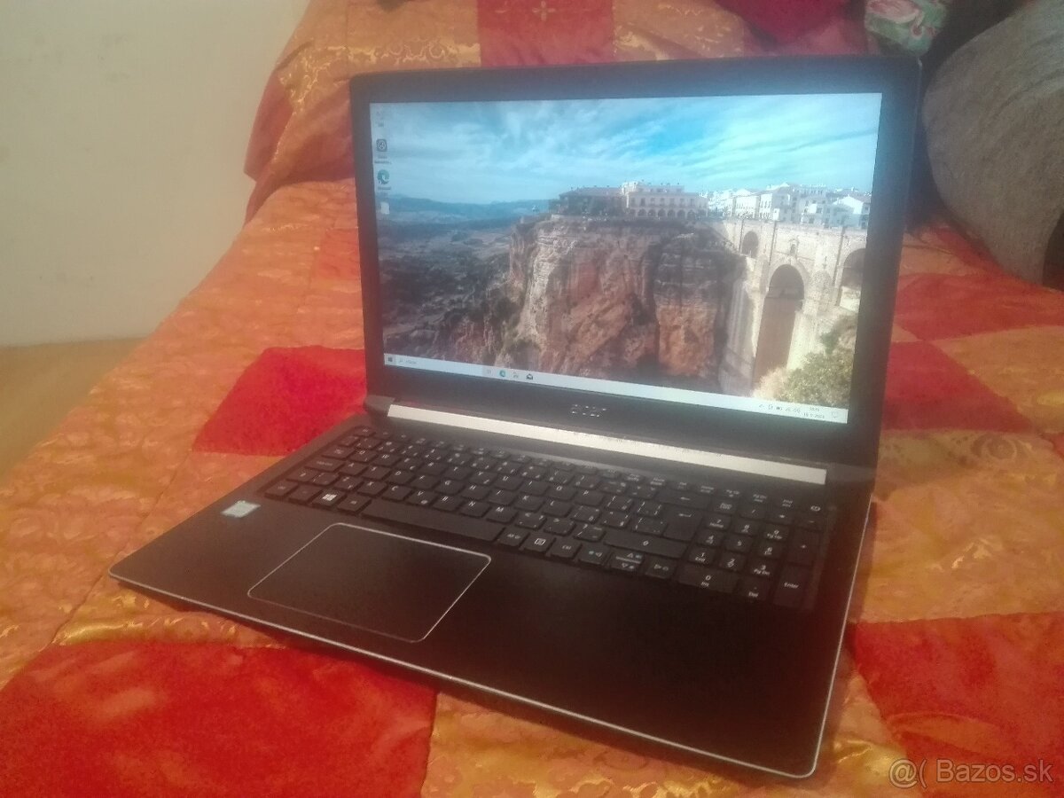 Acer A515. i3-7gen. 15,6" FHD. 12 GB DDR4.256 GB SSD.