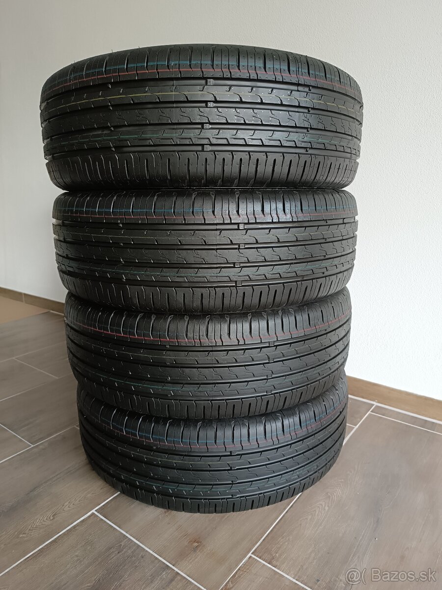 205/55 R17 Continental