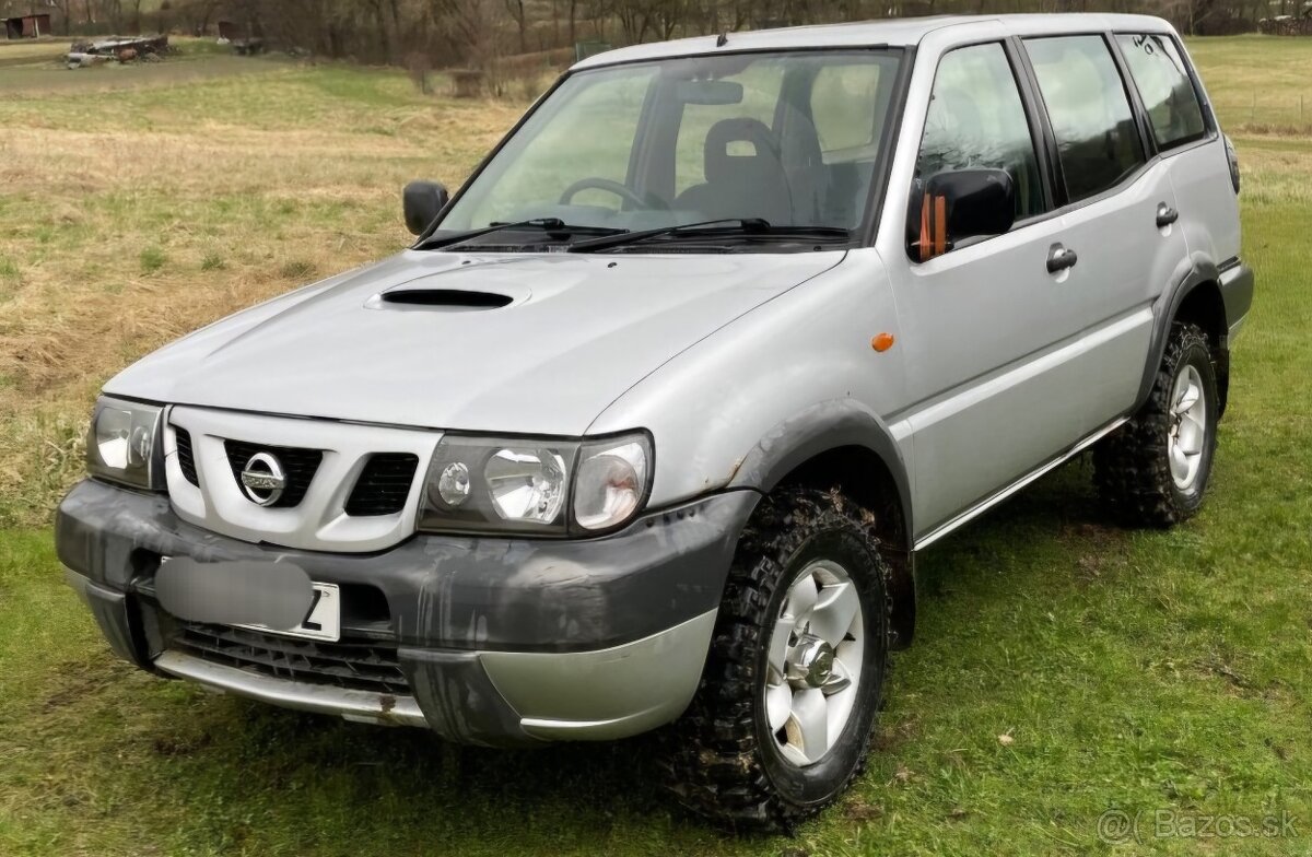 Rozpredam terrano nissan