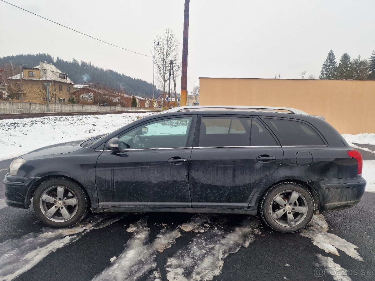 Predám Toyota Avensis combi diesel