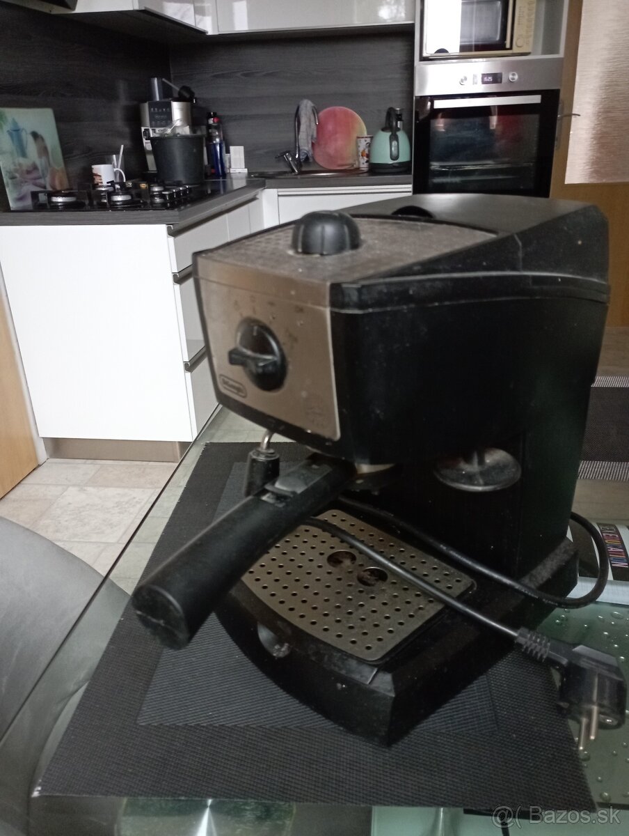 Delonghi pakovy kávovar.