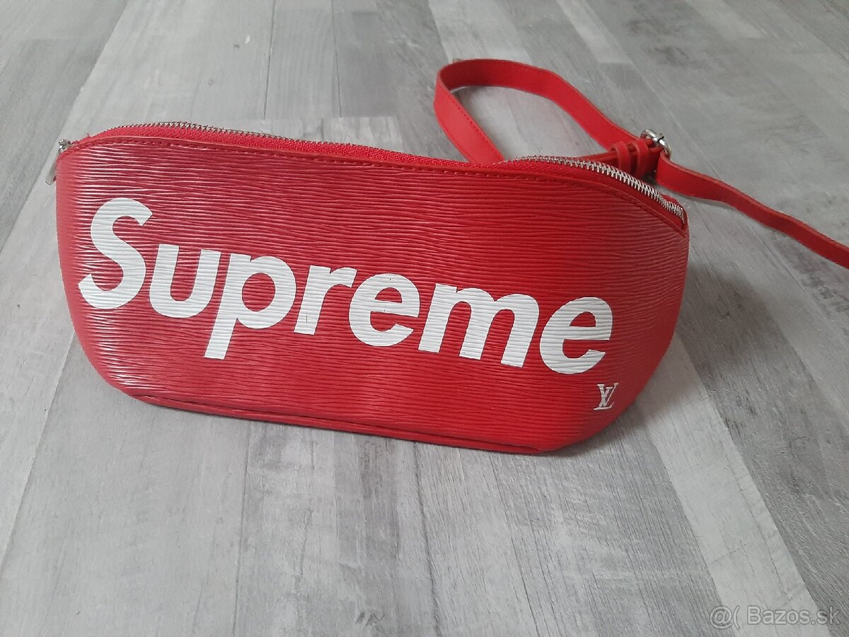 Louis vuitton X supreme