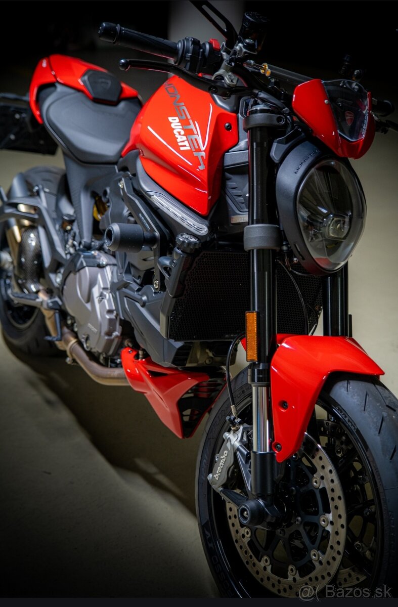 Ducati Monster + 937