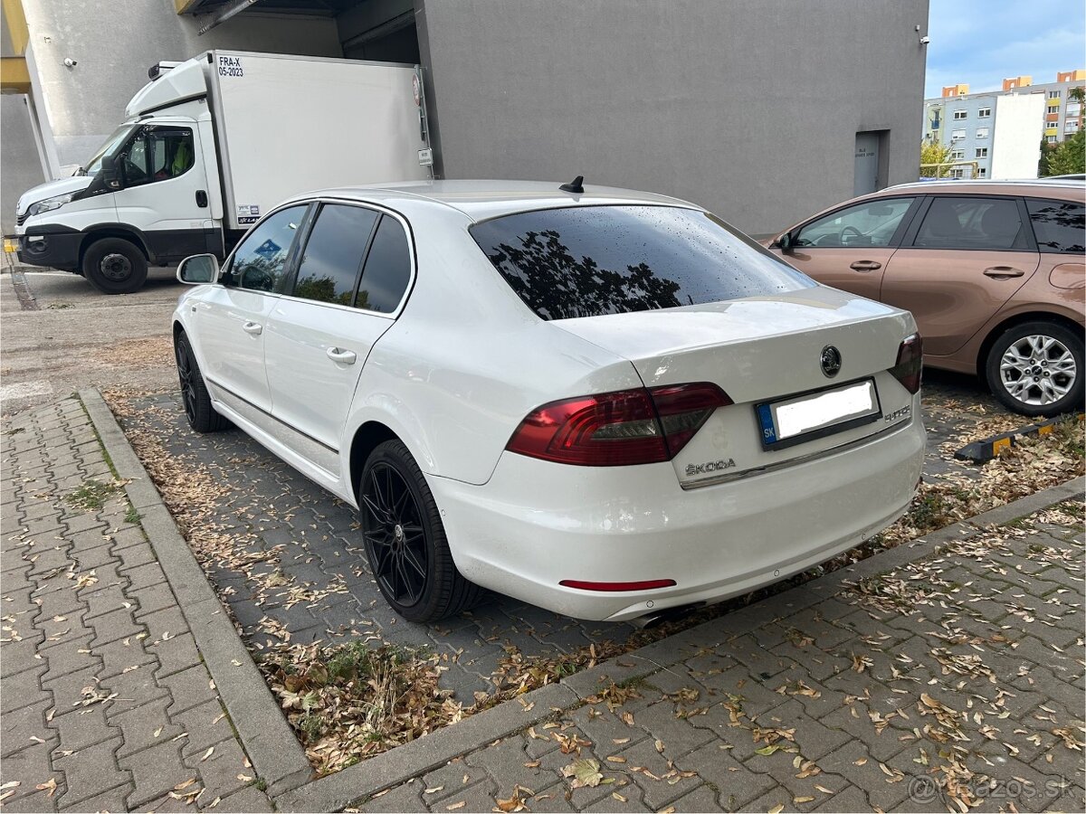 Predám/vymením Superb 2 facelift,2.0tdi,103kw,2015,dsg,sedan