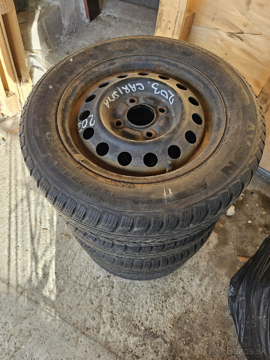 Plechové disky 4x114.3 + zimné pneu 185/65r14