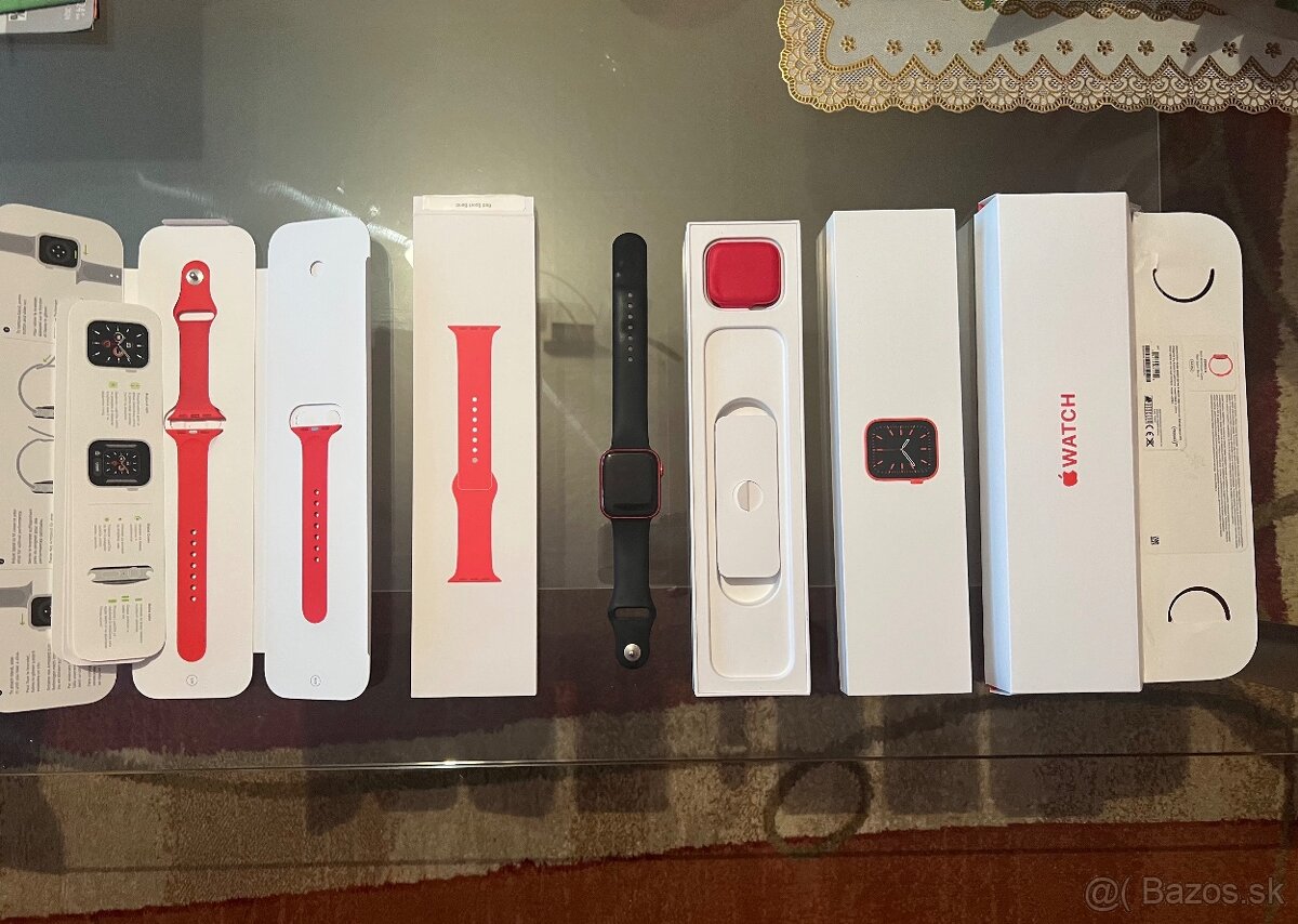 Apple Watch 6 44mm GPS product RED