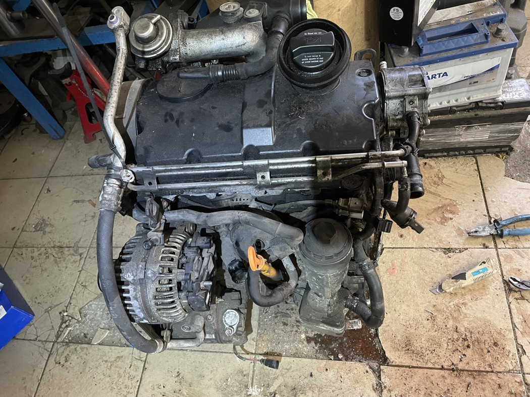 predam  motor 1,9 tdi,  ATD, 74kw