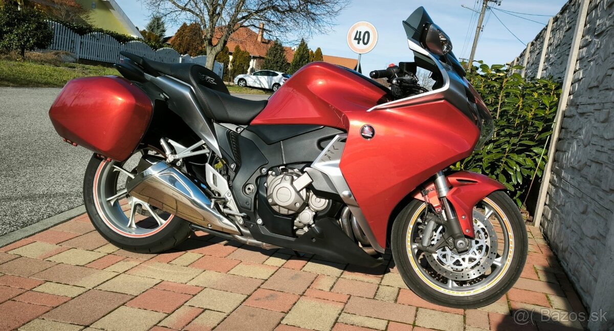 Honda VFR 1200 DCT automat