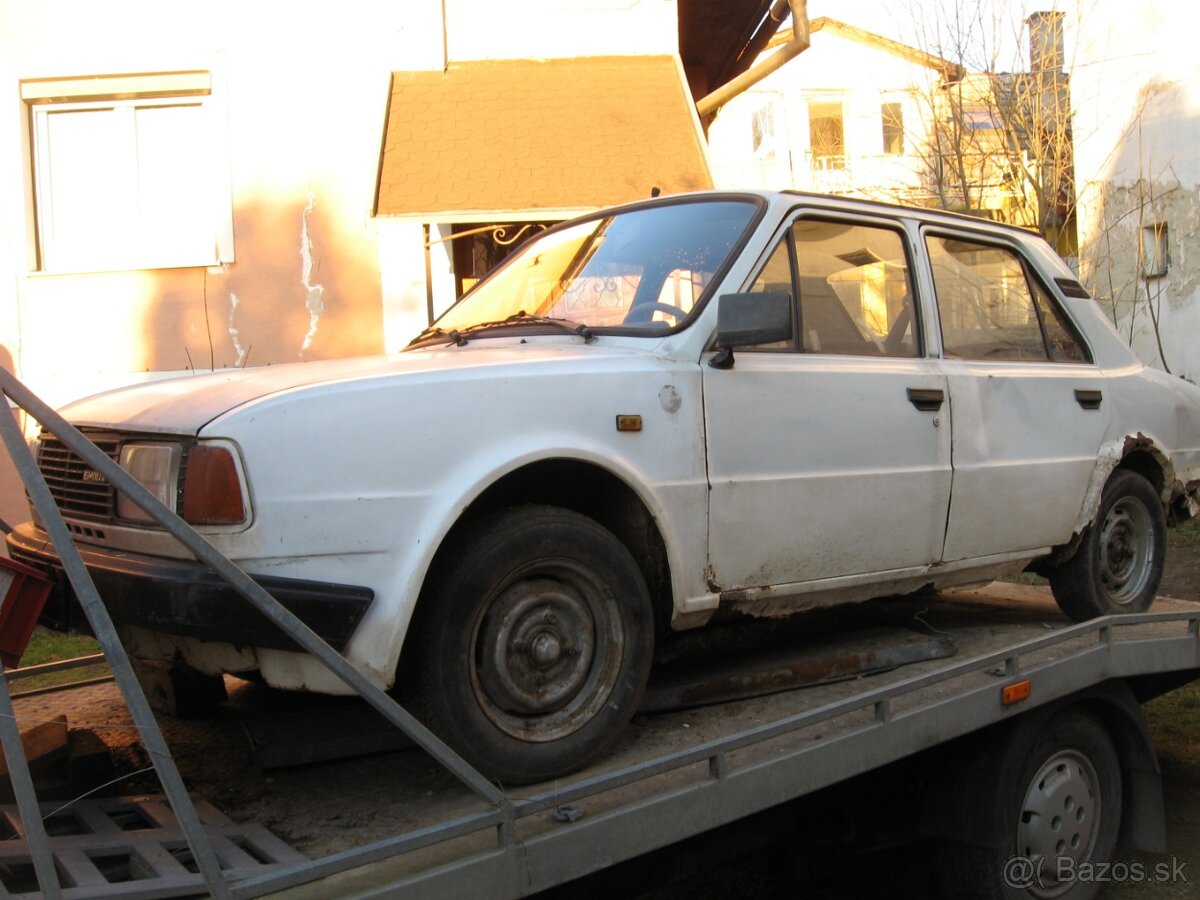 Škoda 120L