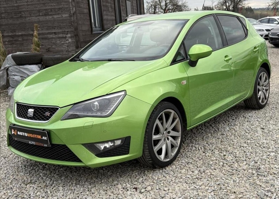 Seat Ibiza FR TSI 77kW NAVI,XENONY benzín manuál 77 kw