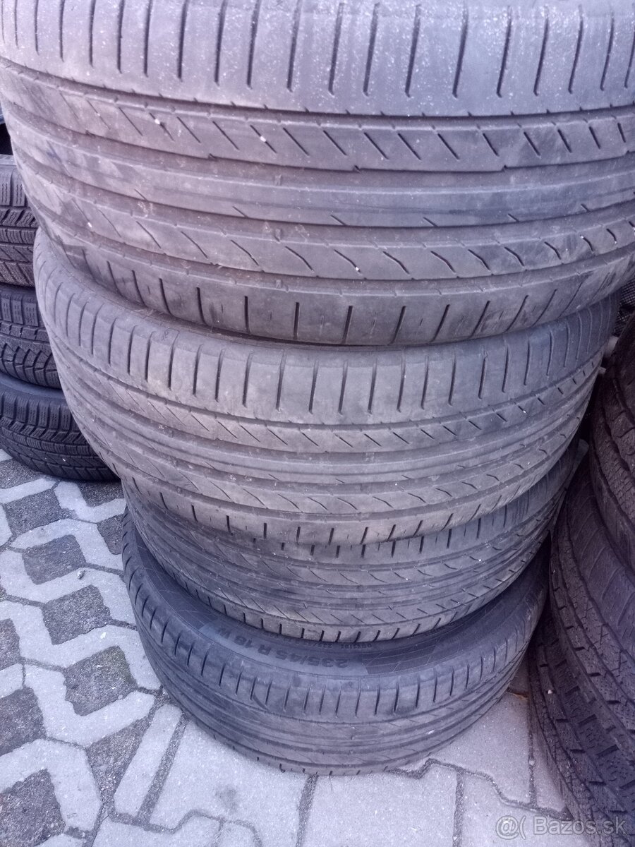 235/45r18 continental