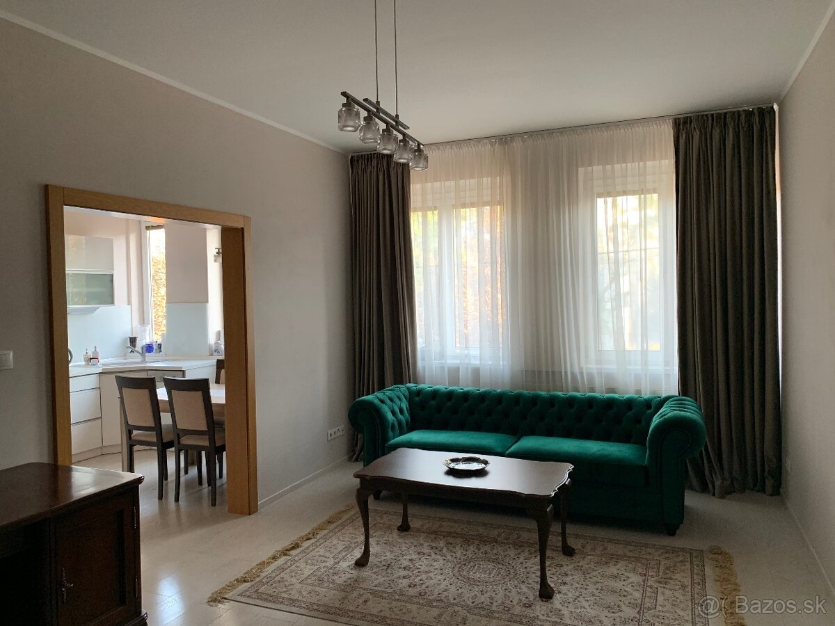 Prenajmem luxusný 2-izbový byt v centre Košíc