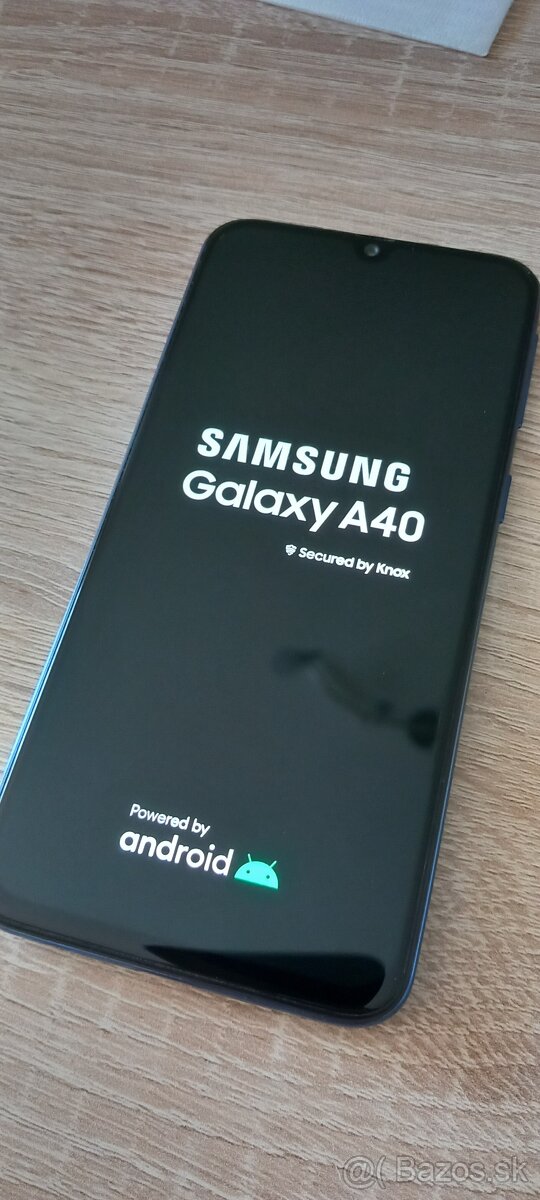 Predám SAMSUNG GALAXY A40 blue s príslušenstvom