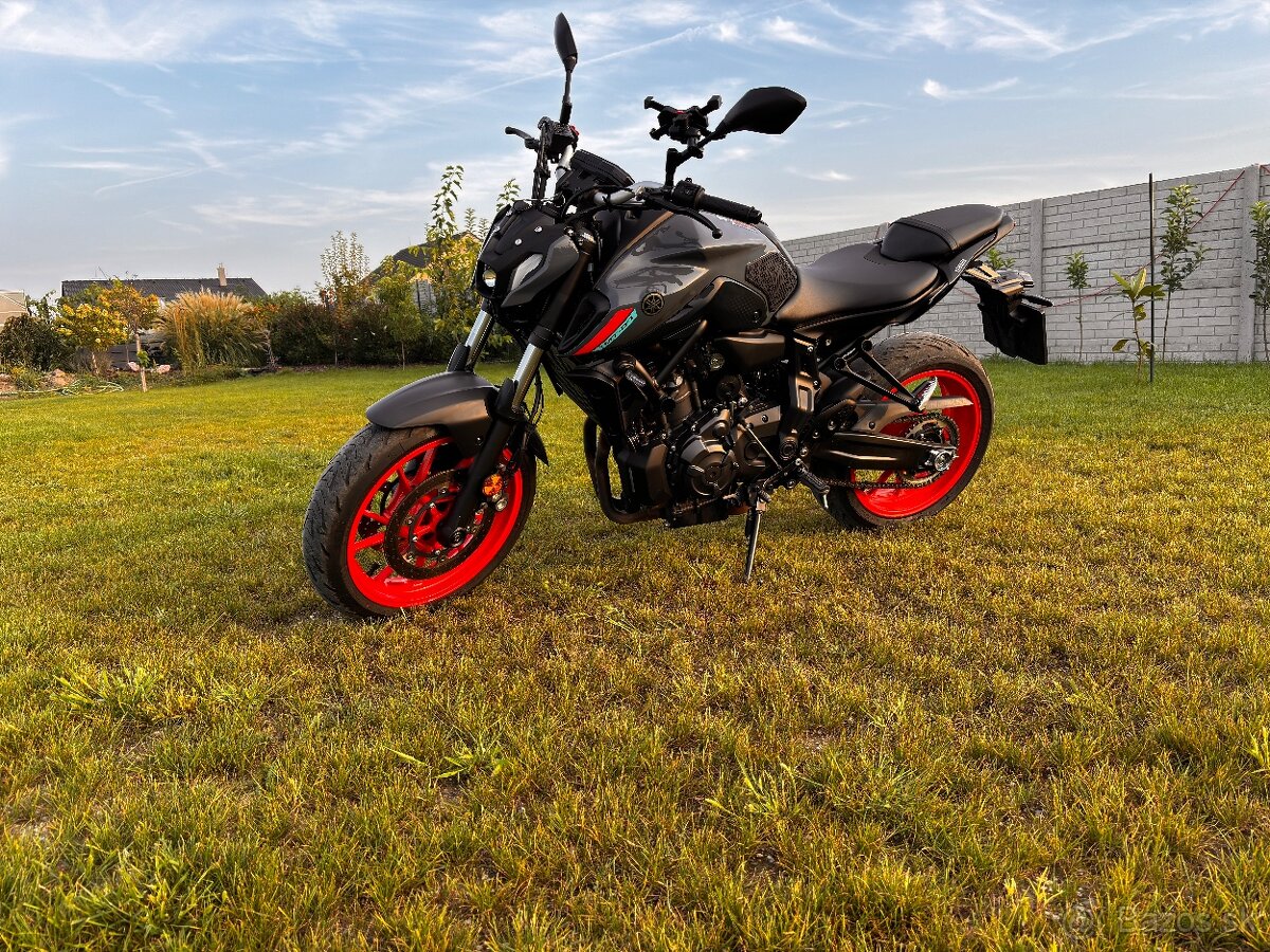 Yamaha MT07 2021